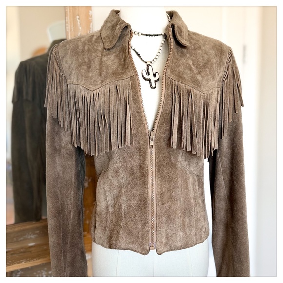 Wilsons Leather Jackets & Blazers - Wilson's 80s Tan Suede Fringed Cropped Jacket